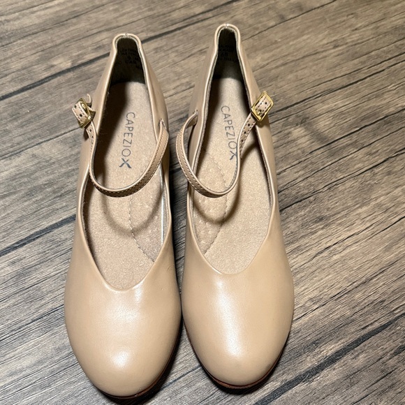 Capezio Women's Beige Mary Jane Heels - Picture 1 of 5
